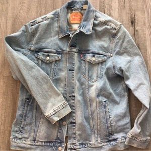 Classic Levis jeans jacket